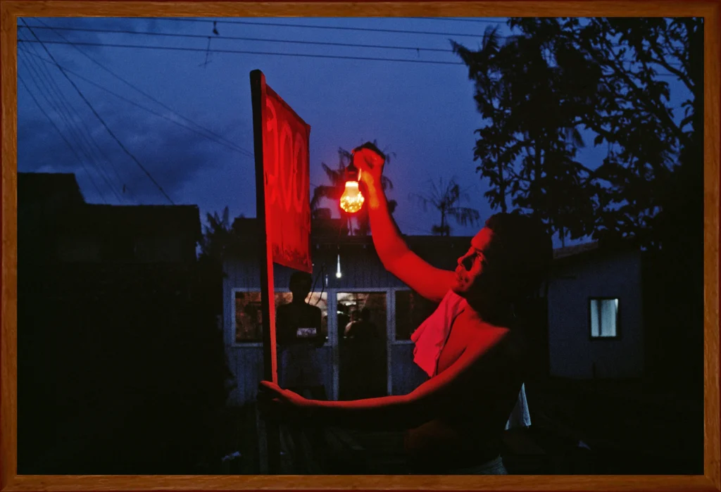 homem e lampada luiz braga