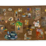 Toda sorte de remendos" (2024), de Felipe Rezende, óleo e costura sobre lona de caminhão (180 x 350 cm), apresenta uma colagem de cenas cotidianas e símbolos diversos. A obra explora fragmentos da vida brasileira, unindo crítica social, regionalismo e narrativas visuais em um grande mosaico cultural.